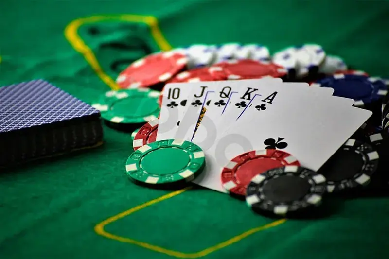 Stelario casino poker
